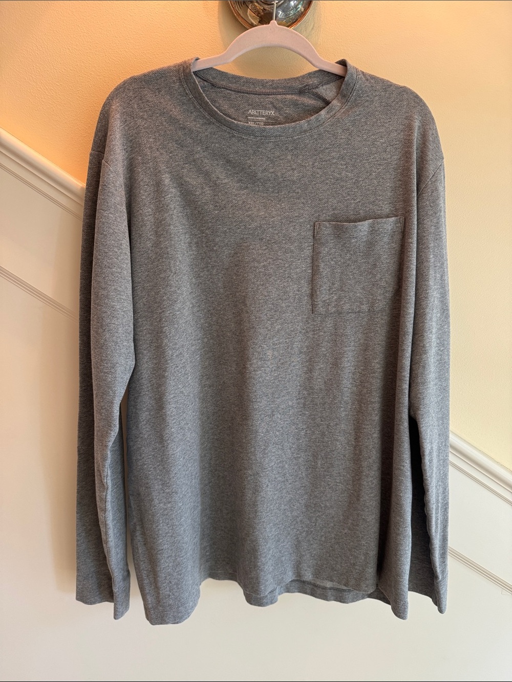 Arc'teryx Men's Long Sleeve Pocket Tee - Heather Gray